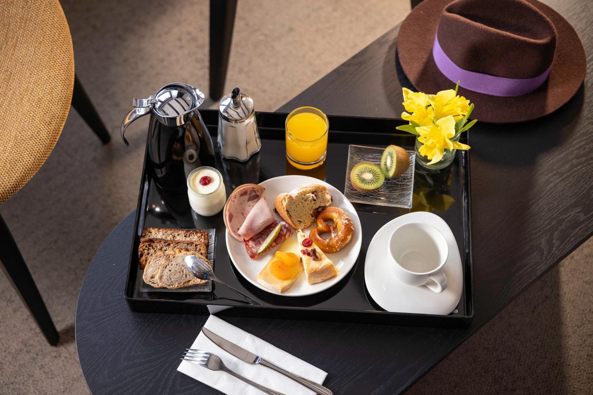 Hôtel Du Dragon - Room service disponible Strasburgo Esterno foto